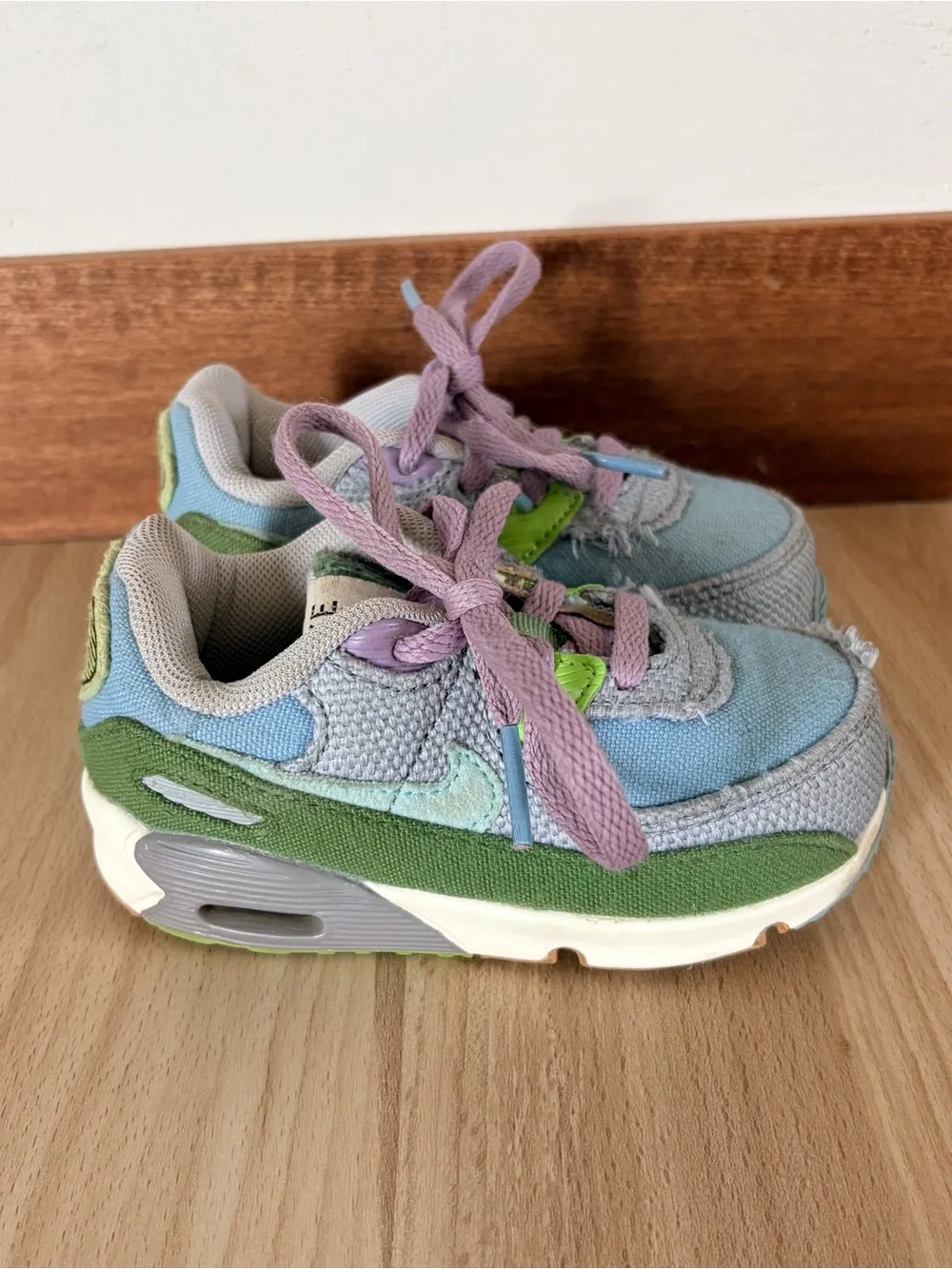Nike Air Green & Blue Sneakers 7c Sun Kid
